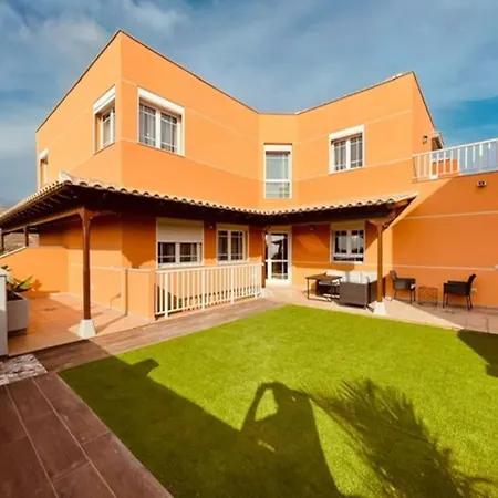 Sunny Island D2, Cristianos Holiday home